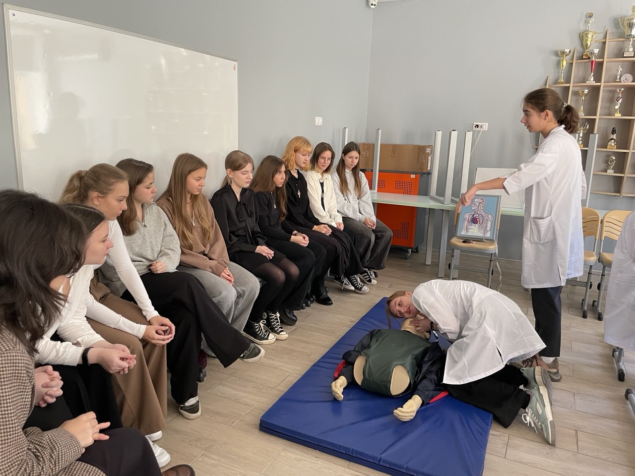 Акция «Запусти сердце» стартует в нашем лицее Акция «Запусти сердце» стартует в нашем лицее.